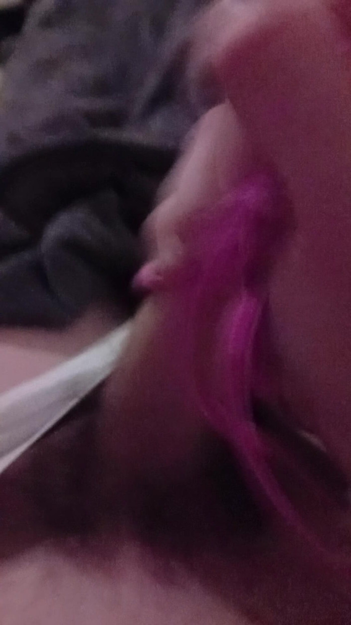 Cuminpanties22: Arkadaşlarımın sevimli pembe külotuna süper kalın boşalma