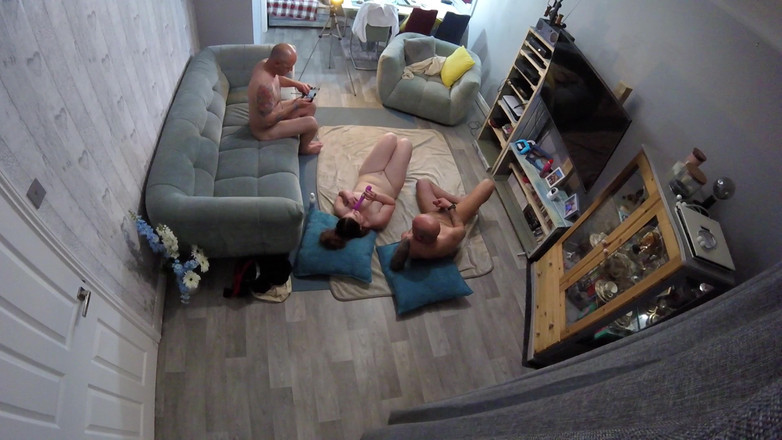 Mr D and Miss C: Istri amatir ini dientot sama pria asing sampai dicrot di...