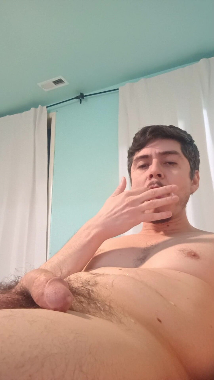 TabascoJake: Un bel homme jouit et dévore une grosse éjaculation