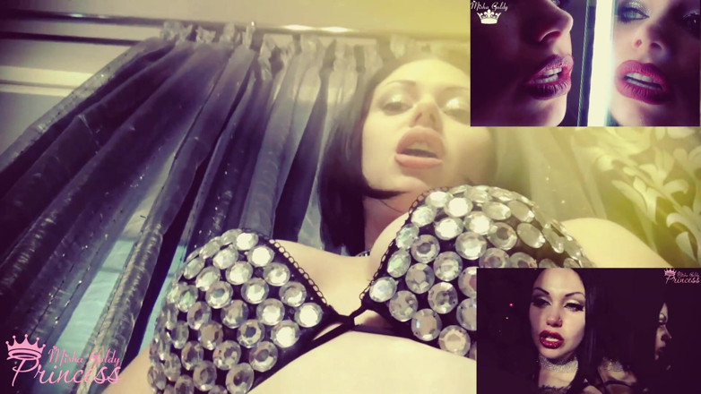 Goddess Misha Goldy: Fantaseemos con mis grandes labios rosas sexy