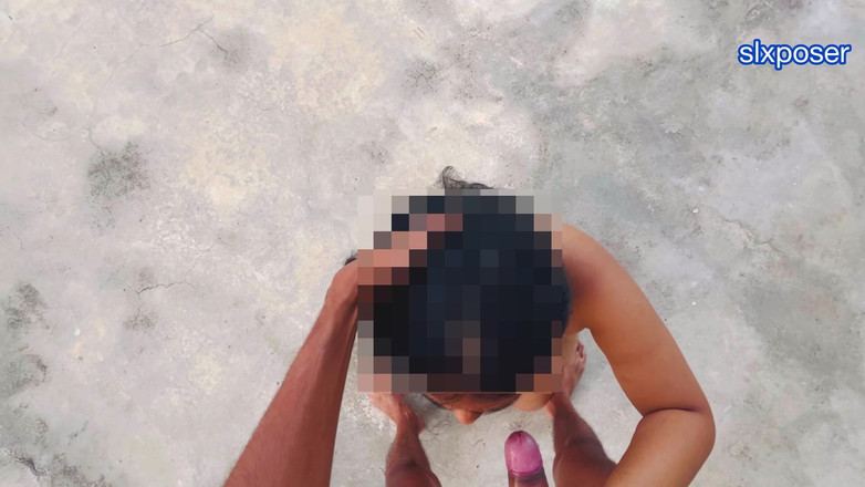 slexposer: Vrouw met grote tieten gedeeld met vriend tijdens kantoortijd