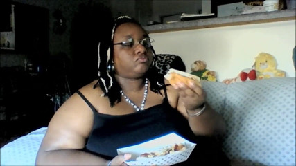 Goddess Cocoa's Switch Palace: Mmmm hot dogs
