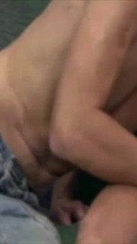 Ragazzo francese scopato da un curioso latino etero