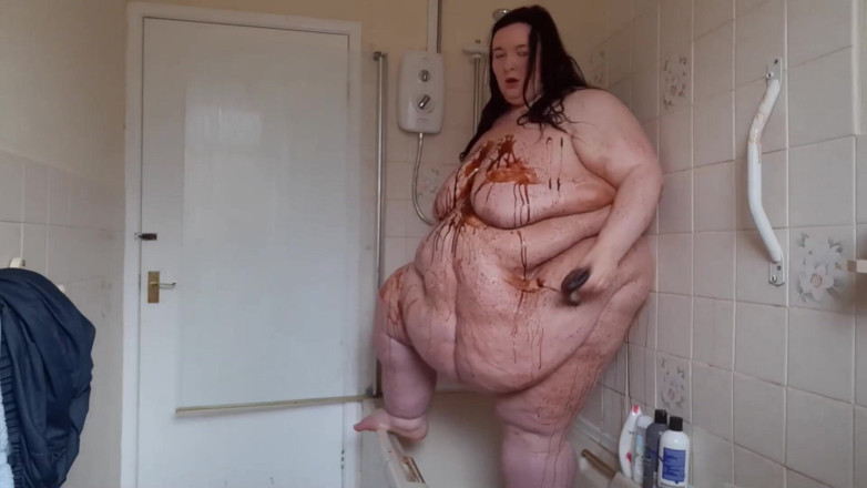 SSBBWLadyBrads: Ssbbw body covered in chocolate sauce in shower
