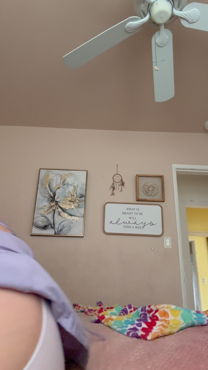 VibeWithMommy: Deine frau moly will, dass du zuschaust, wie sie gefickt...