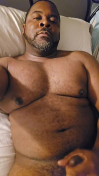 Masturbating and Cumming Before Bed