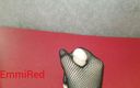 EmmiRed: Sexy Emmy brinca com silicone de pau pequeno