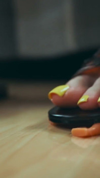 Quickie: Giantess Sandal Spanking