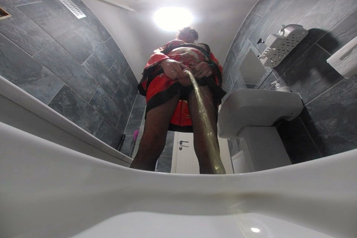 Perception of Depth - Jasmine_Dlight but VR: Jasmine_dlight - La géante de Glamazon pisse dans vos toilettes, POV...