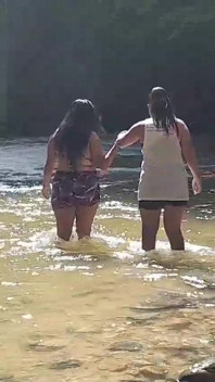 Sexy Couple Wants to Have Sex in the Jungle