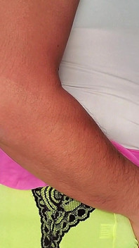 Lime Green maricas calcinha masturbando e gozando