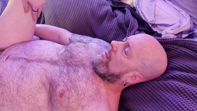 Wallace Accelron: Stiefpapi bear orgasmen mehrmals von ginger Bear Fuck!
