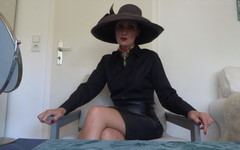 Lady Victoria Valente: Rahsia tentang wanita dalam selendang sutera