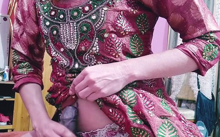 Bolly Karma: Заплати мне аренду или трахни