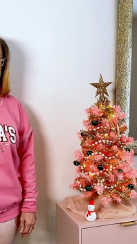 シンディシンシナティ - 史上最高のふしだらな熟女クリスマスポルノ