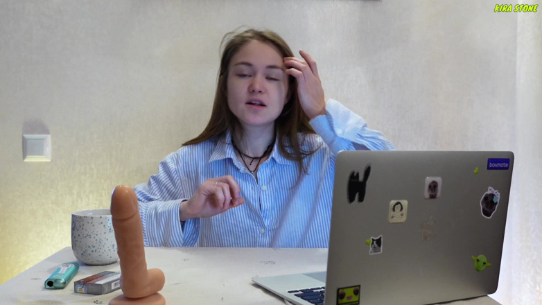 Kira Stone: È facile? Dici sul serio? Come viene effettivamente creato