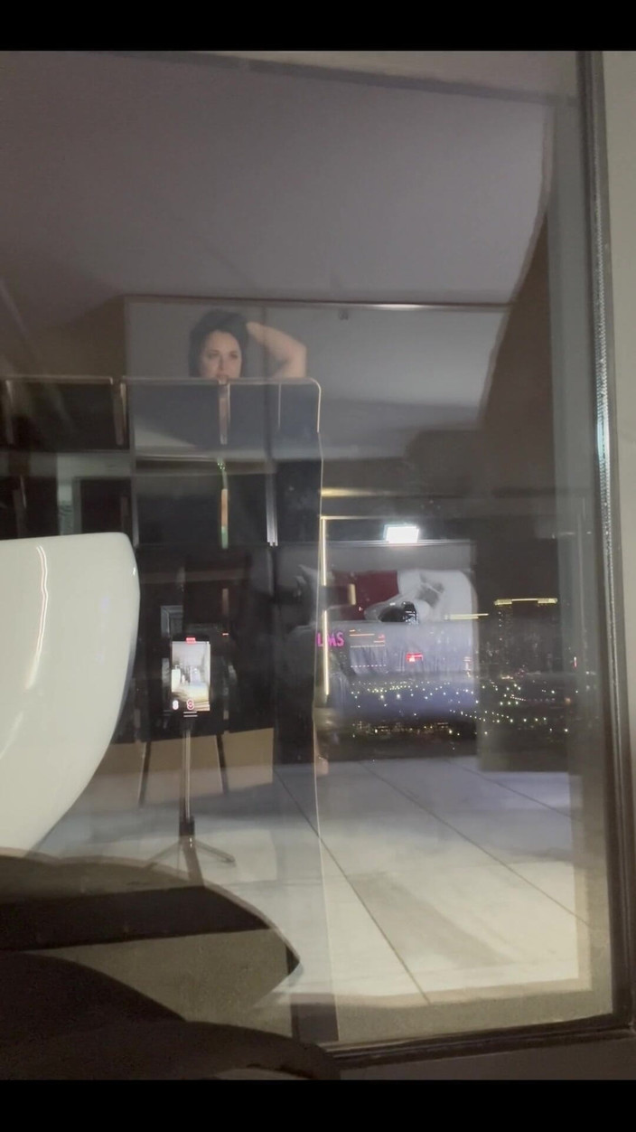 Amanda Thickk: Vidéo BTS d’une récente séance photo