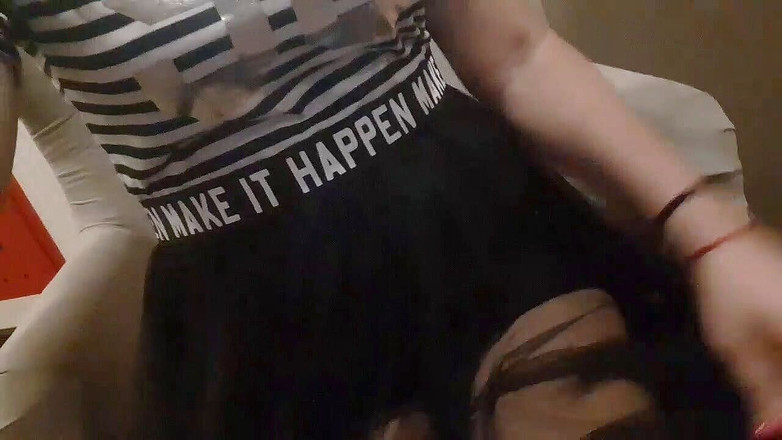 Putana dreams: 在酒店散步，展示我的裸体阴户