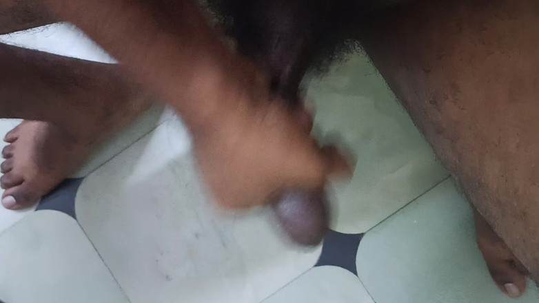 Adityaroy: Gozando quando ninguém está em casa