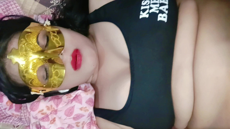 Sexy_girl_nehu: Bhabhi amorosamente chupou meu pau, e depois, eu fodi sua...