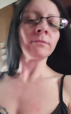 Raven Willow: 6 páchnoucích prdů, abys se nažral!