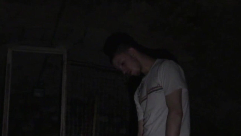 Crunch Boy: Twink použitý ošukaným klukem ve sklepě v Paříži, diskrétně