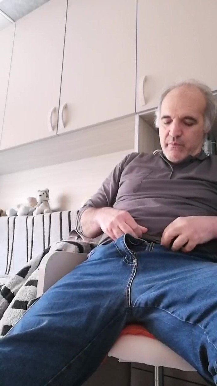 Setesesso7: My Hard, Swollen Cock Wants to Be Wanked Right Away!