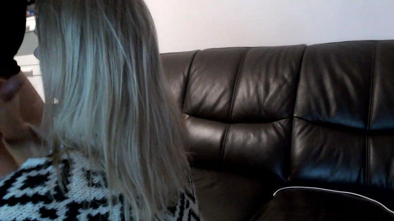 MagicStas: Holka chce kouření a honění se spermatem na obličeji