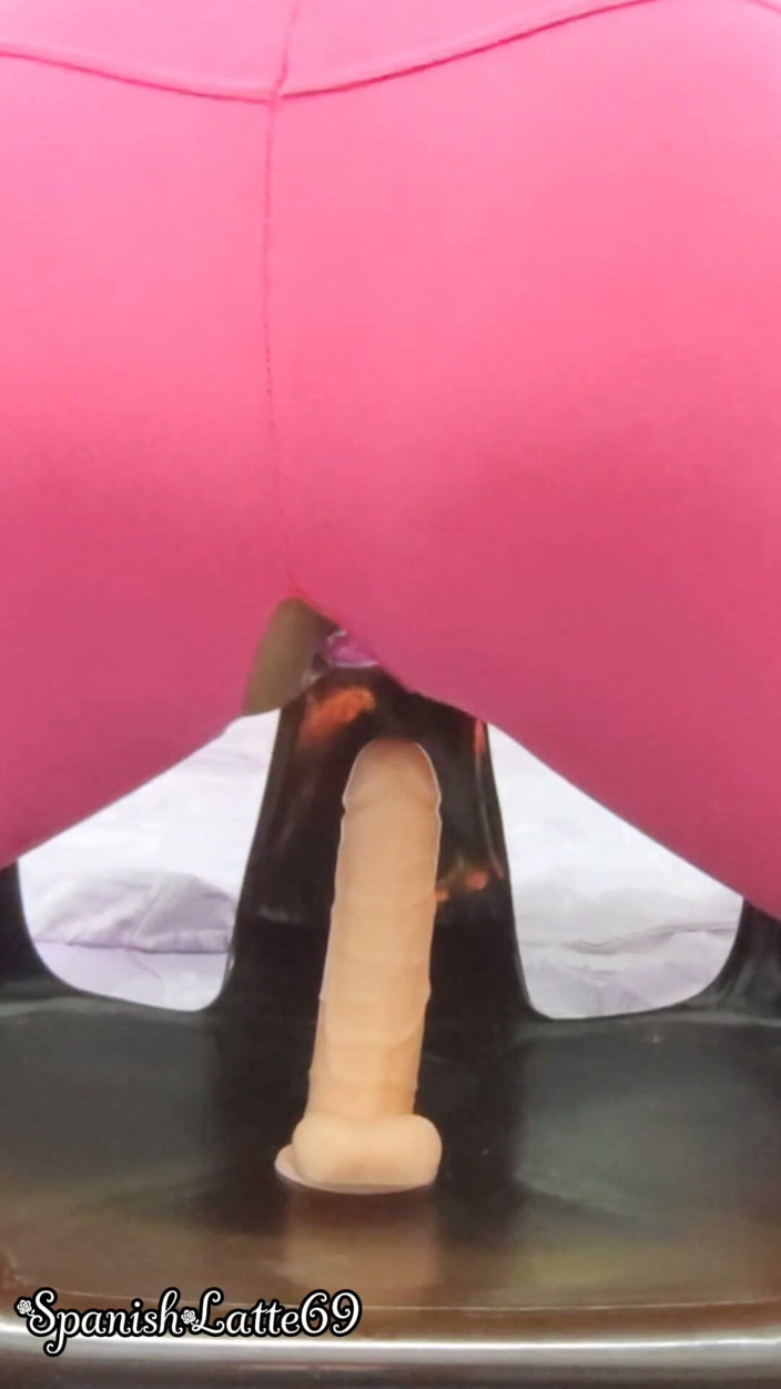 SpanishLatte69: สาวมาเลย์สวมที่อุดตูดขณะช่วยตัวเอง