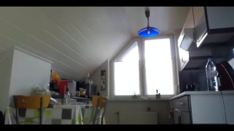 Sexydea: Incrível bunda grande sexydea mostrando seus pés fofos