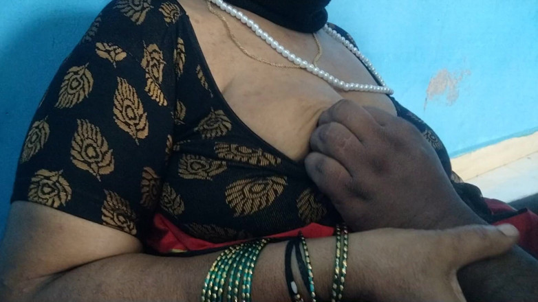 Benita sweety: Gordita Akka alimentando leche a su hermanastro Cisterna de leche...