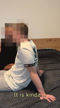 Un Joli Latino Inconnu Et Curieux Approché Dans Une Gare Et Persuadé Pour Son Premier Rapport Sexuel Gay