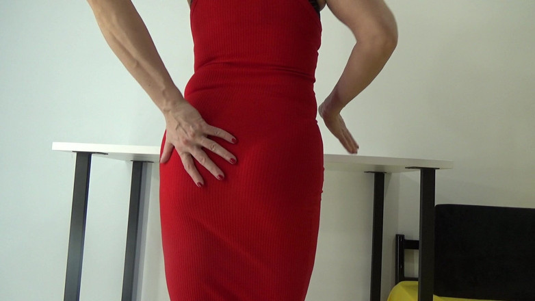 AnnaBUST: Solo w czerwonej sukience