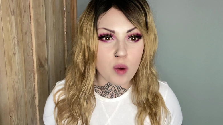 Miss Valentina: Umilire dură cu scroafă