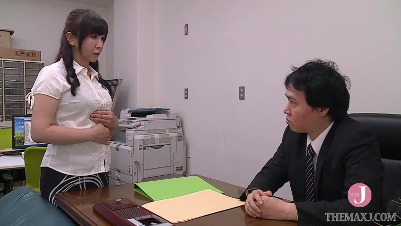 Celebrity Japan: A 40-year-old stepmother who gives herself to the president of her...