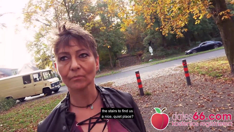 Dates66: Ful tysk MILF knullad av slumpmässig främling!