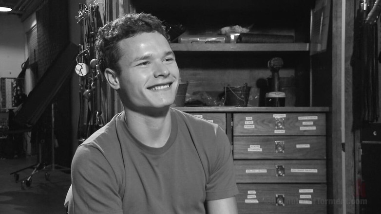 30 Minutes of Torment: Hot Stud Pushes His Limits to the Max!