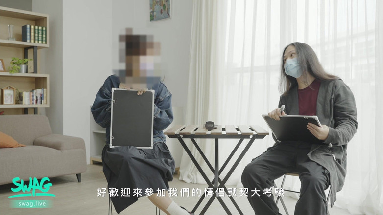 SWAG.live: Agățare pe stradă: transformând o fată asiatică singură într-o curvă