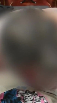 Ibu-ibu dengan pantat bahenol lagi asik orgasme berkali-berkali sampai muncrat