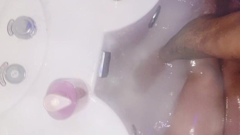 Six my and wife: Sekarang Enam