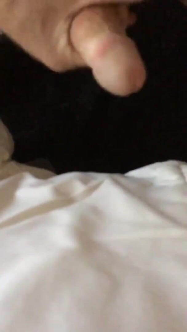 Kinky horny gay bois: Just a gay man jerking cummies out of his penis