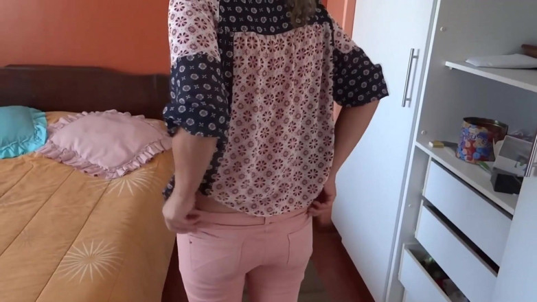 Ardientes69: Stepson Mi Mostra Il Suo Grosso Cazzo Duro E Mi...