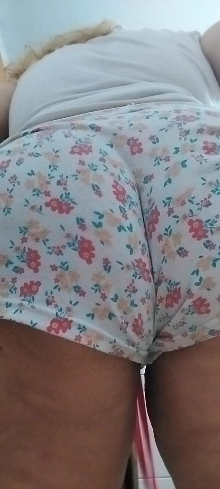 JennyInVegas: Diventare cattivo in bagno.