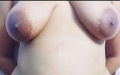 Bubble ass: mléčný bílý anděl