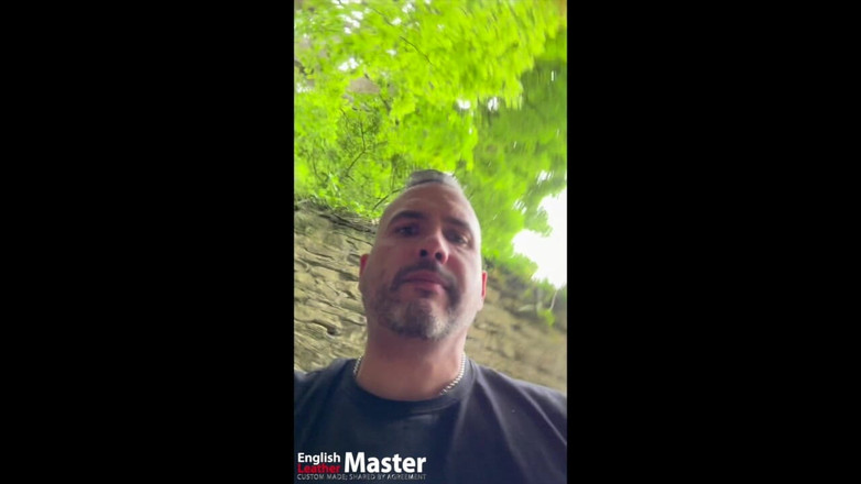 EnglishLeathermaster: 25 minut více chcacích videí od nesestříhaného táty