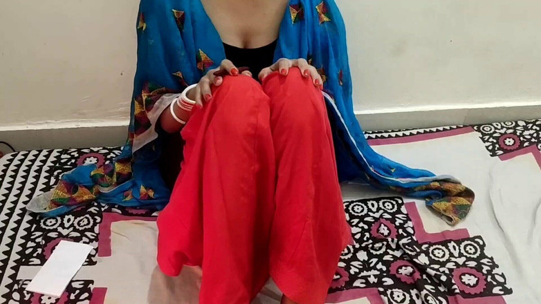 Saarabhabhi6: Indická plachá bhabhi tvrdě ošukaná jejím pronajímatelem, Desi nájemce ošukaný...