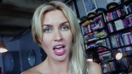 Time To Jerk Off: Hot Stepmom teaches girls about lesbian sex