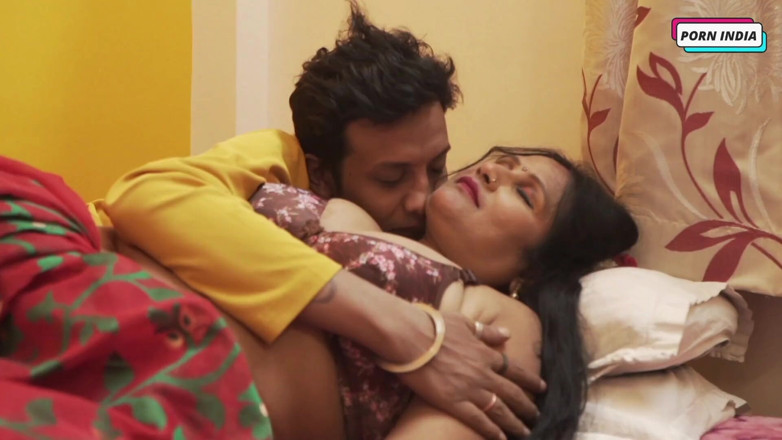 Porn India Studio: Makcik desi miang mahu berkongkek