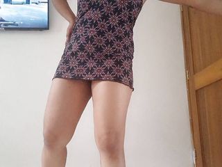 PATY PATY: 很棒的脱衣舞..讲述她如何喜欢鸡巴并变得饥渴地移动她的屁股和弹跳的奶子的故事
