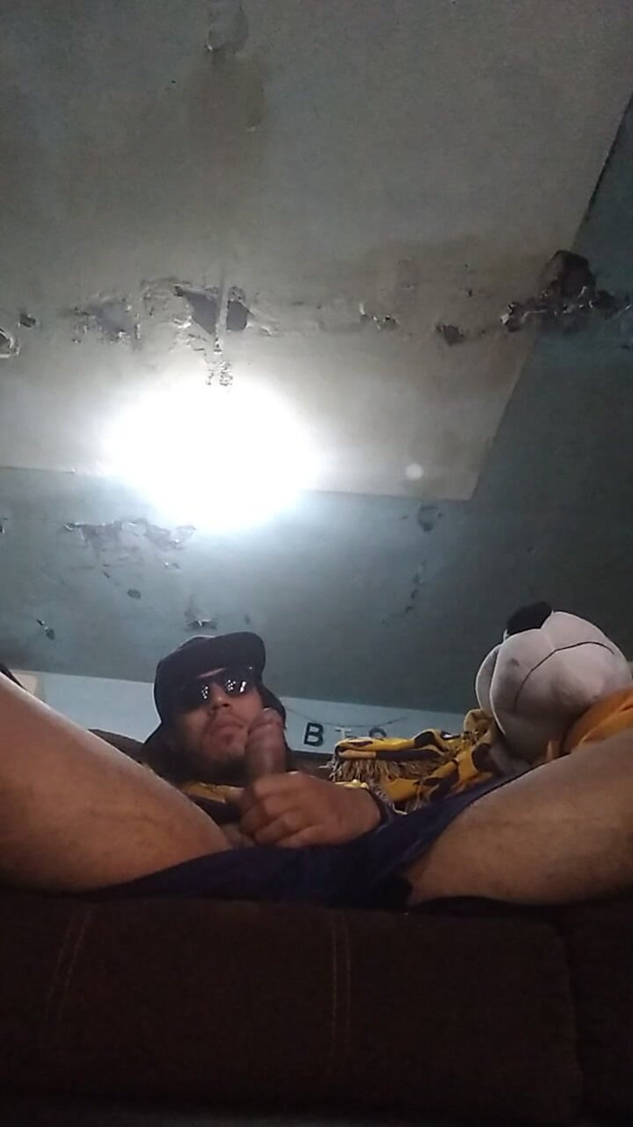 AlexAlejandro13: I Seduce Myself Alone in the Living Room